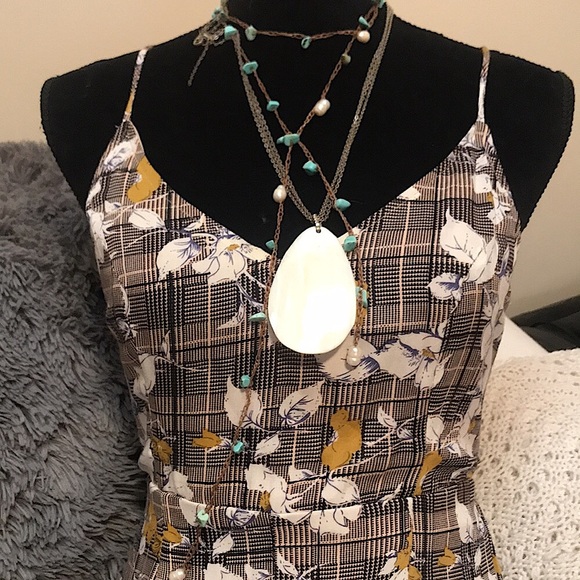 Papaya Wide-Leg Romper - Picture 4 of 7